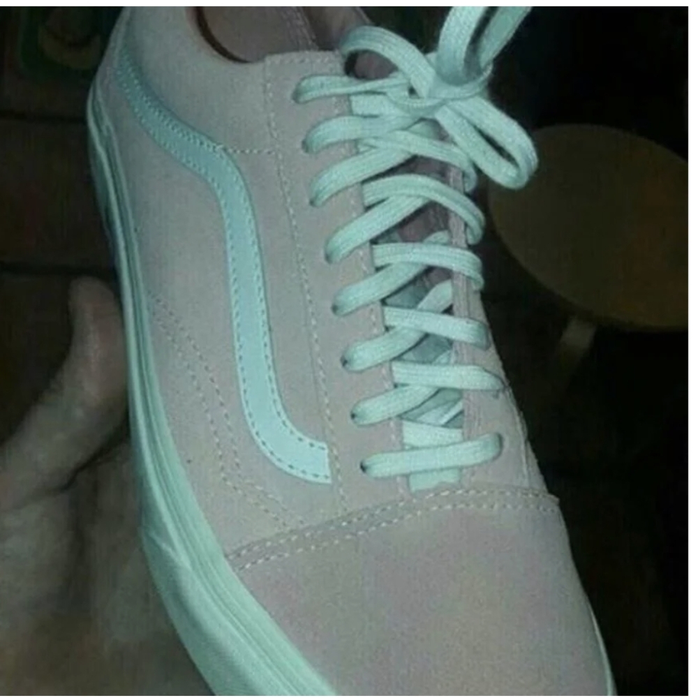 Vans Famous Pink or Teal women's 7.5 men’s 6